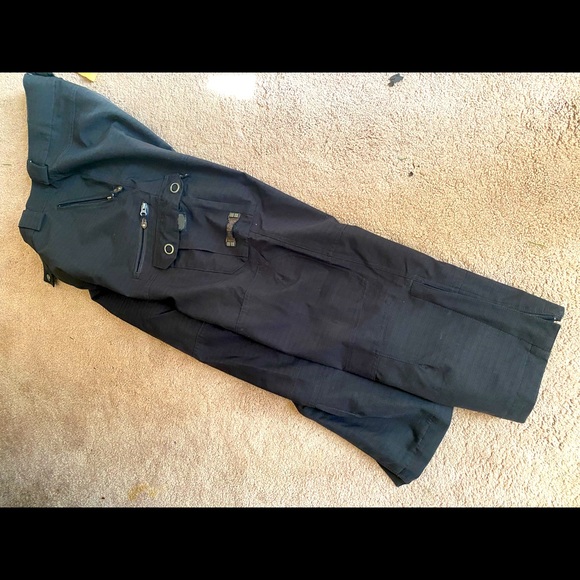 Black 🏂-pants sims-snowboarding make-offer let’s talk negotiable barely worn - Picture 1 of 6
